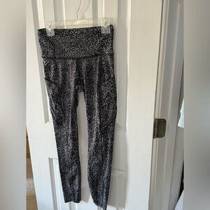Lululemon Athletica Black and White Speckled Leggings with Pockets